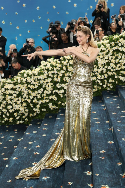Удачи и провалы на Met Gala 2025: звезды удивляли и шокировали нарядами