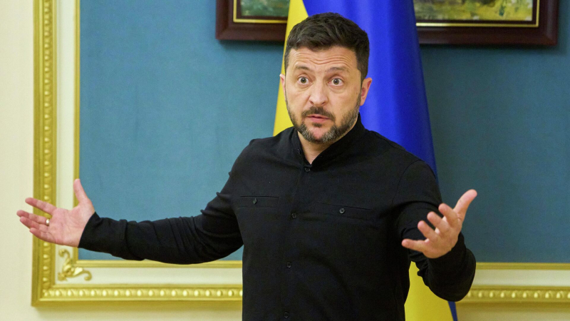 В Крыму заявили, что Зеленскому нужен короткий мир
